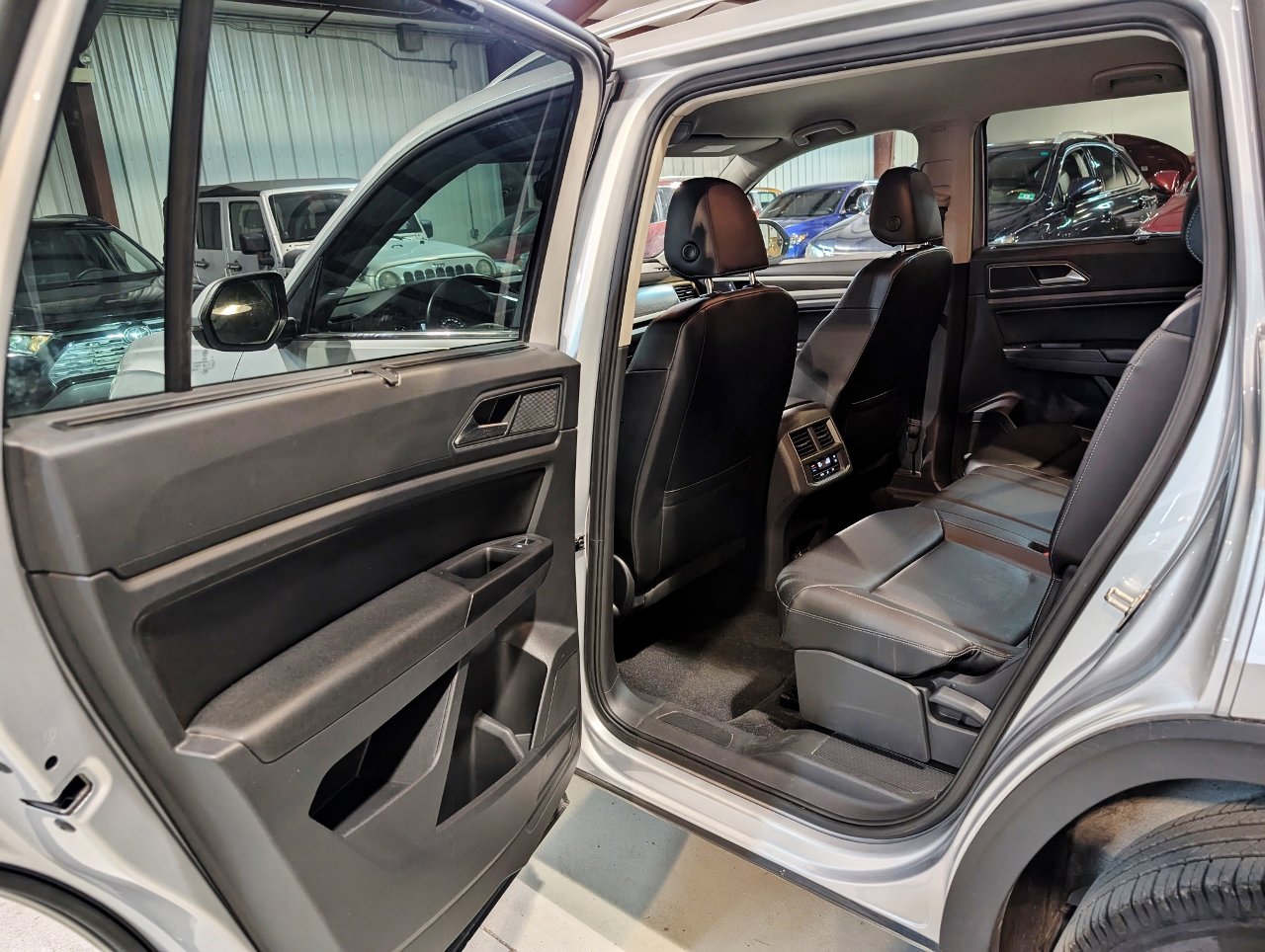 Used 2018 Volkswagen Atlas SE image 21