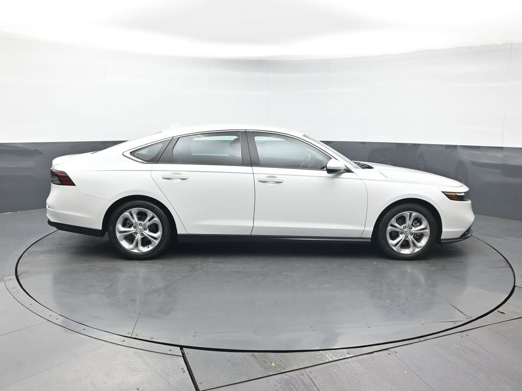 Used 2023 Honda Accord LX image 7