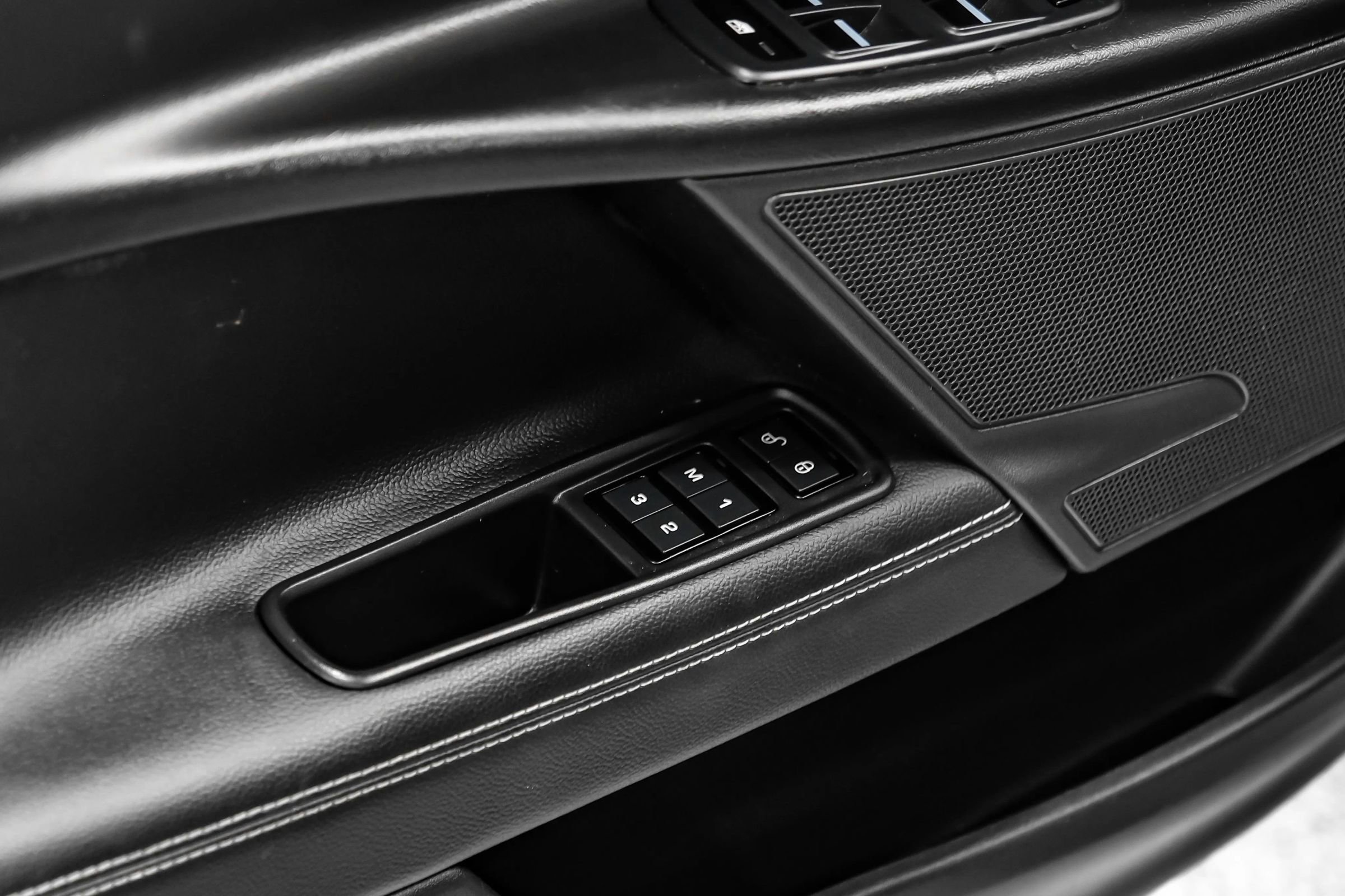 Used 2019 Jaguar XE R-Sport AWD/4WD image 53