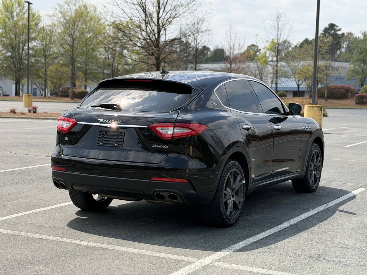 Used 2018 Maserati Levante AWD/4WD image 7