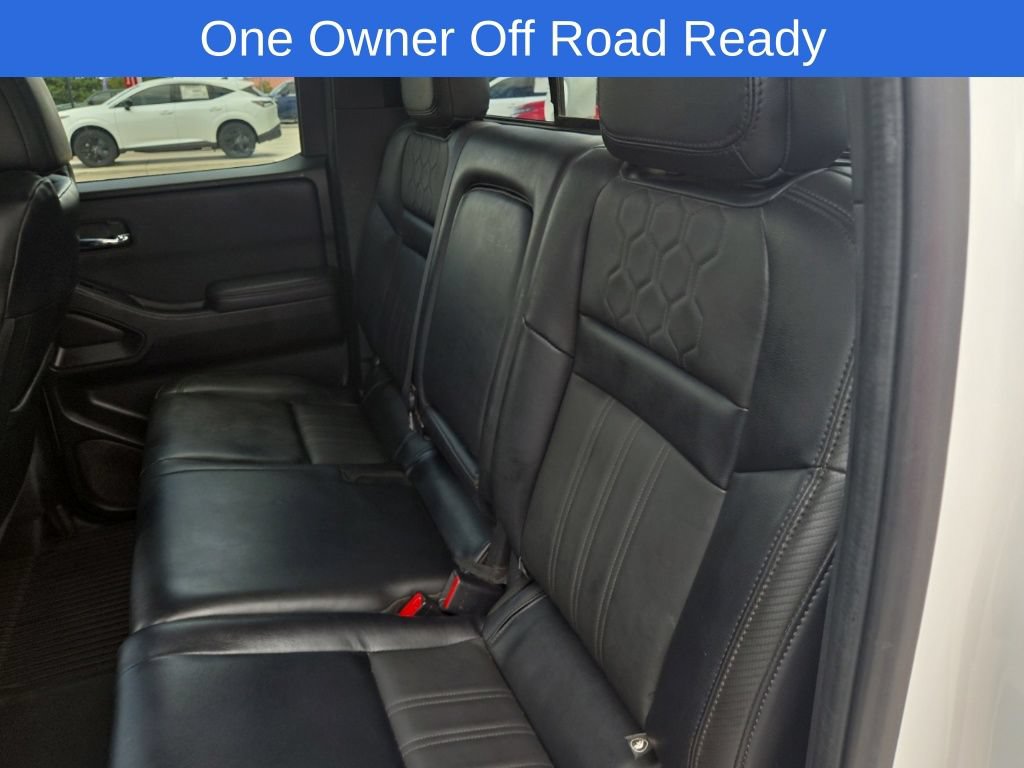 Used 2022 Nissan Frontier PRO-4X w/ Pro-4X Premium Package AWD/4WD image 14