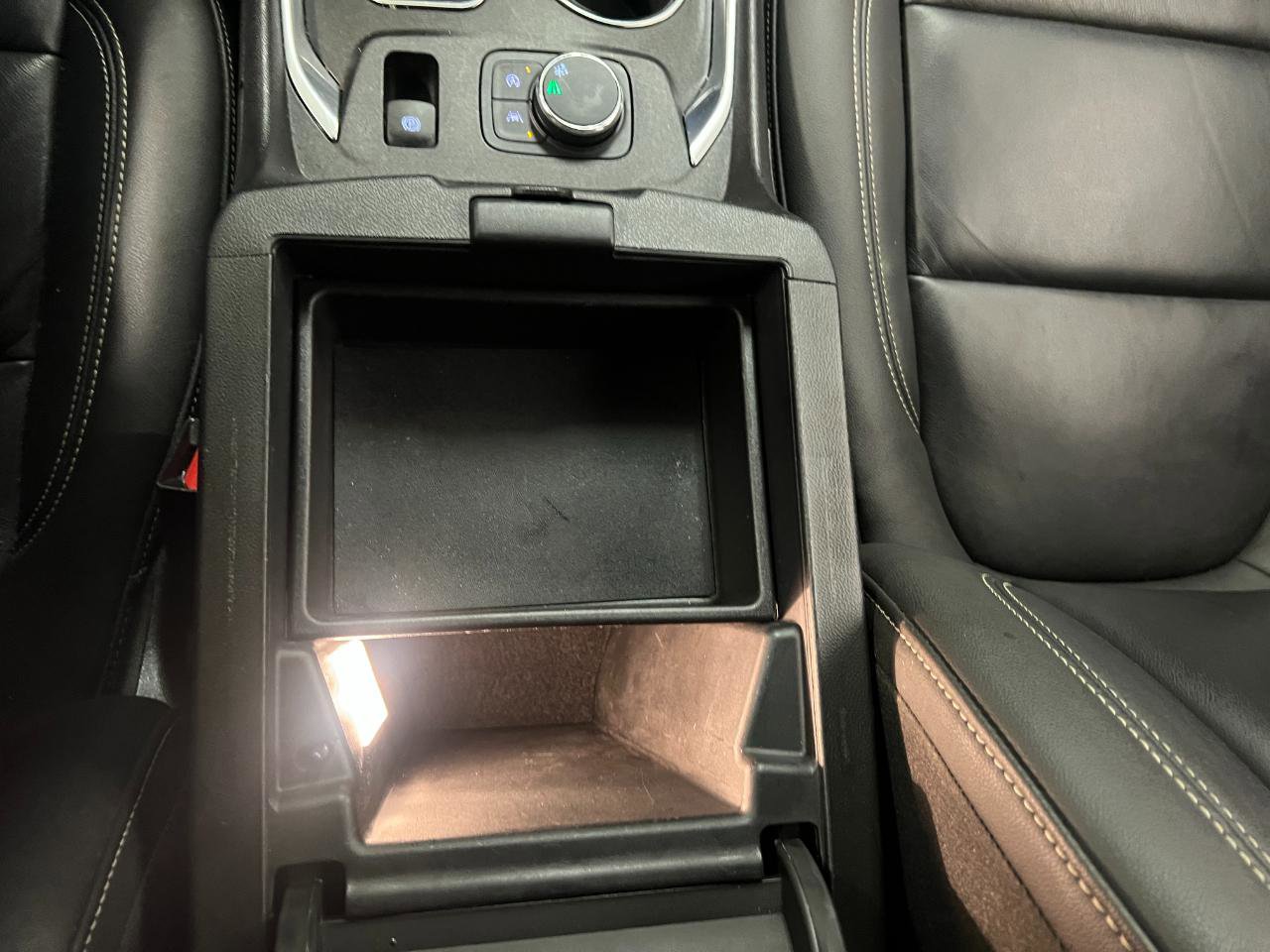 Used 2023 Chevrolet Traverse LT FWD image 54