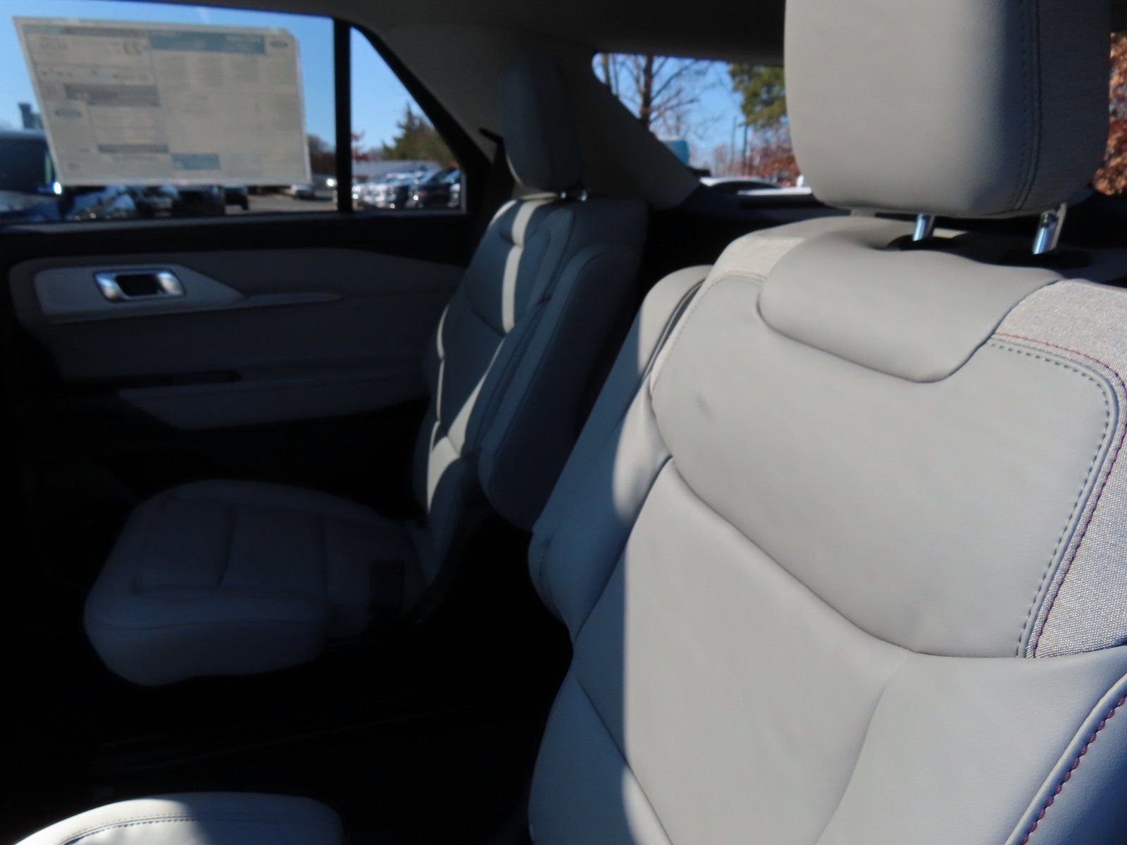 New 2026 Ford Explorer Active w/ Active Comfort Package image 15