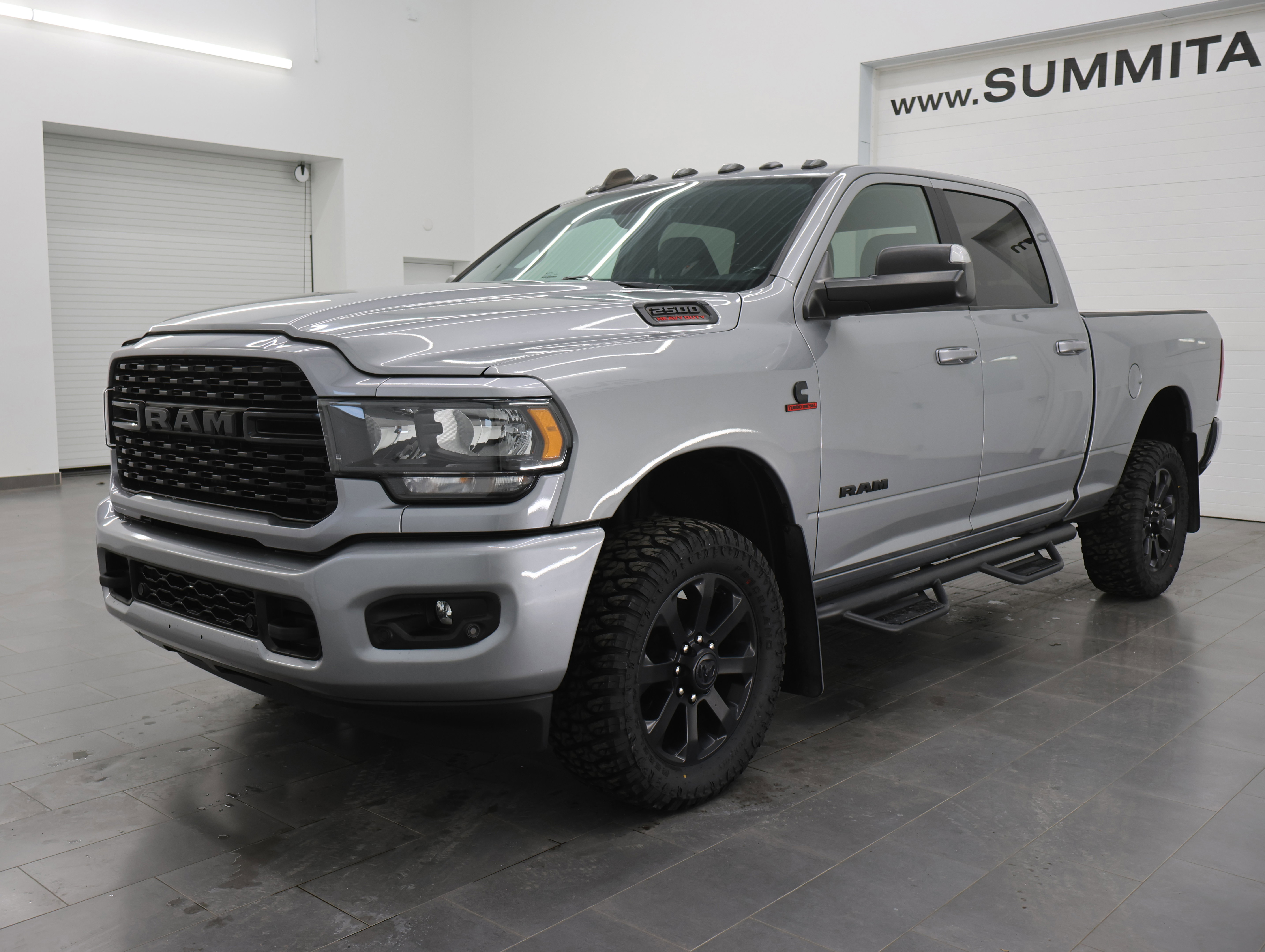 Used 2022 RAM 2500 Big Horn w/ Night Edition image 7