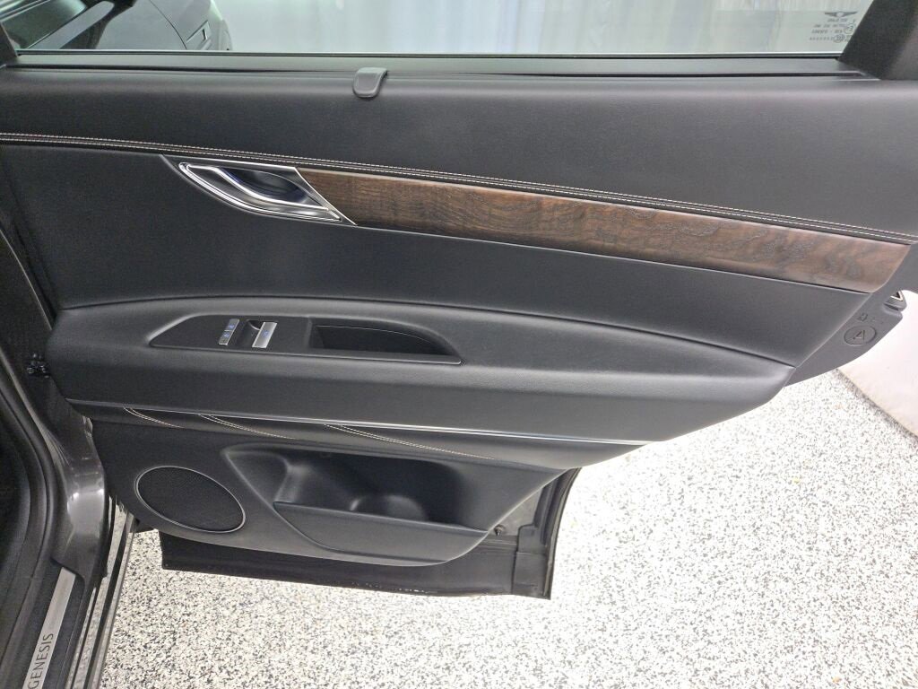 Used 2024 Genesis GV80 2.5T image 10