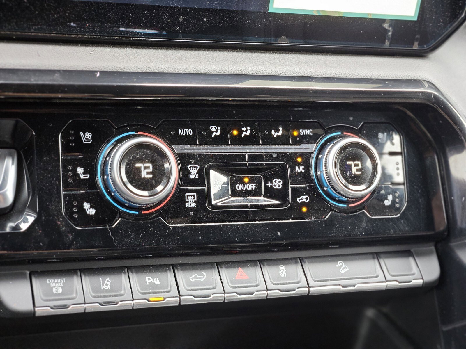 Used 2024 GMC Sierra 2500 AT4 w/ AT4 Premium Plus Package image 20