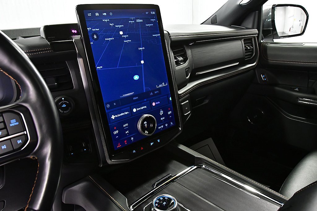 Used 2024 Ford Expedition Max Platinum image 21