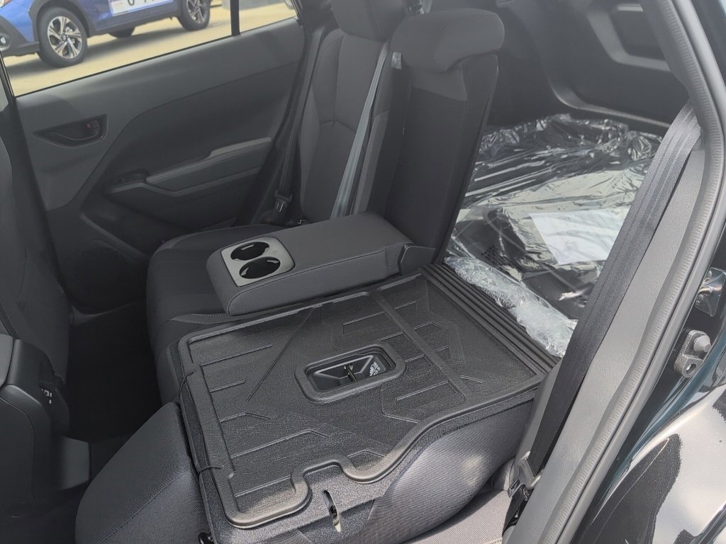 Used 2025 Subaru Crosstrek 2.0i Premium image 39