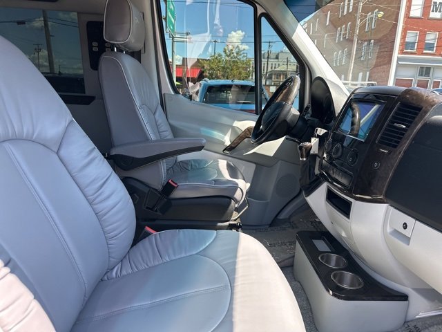 Used 2017 Mercedes-Benz Sprinter 3500 image 11