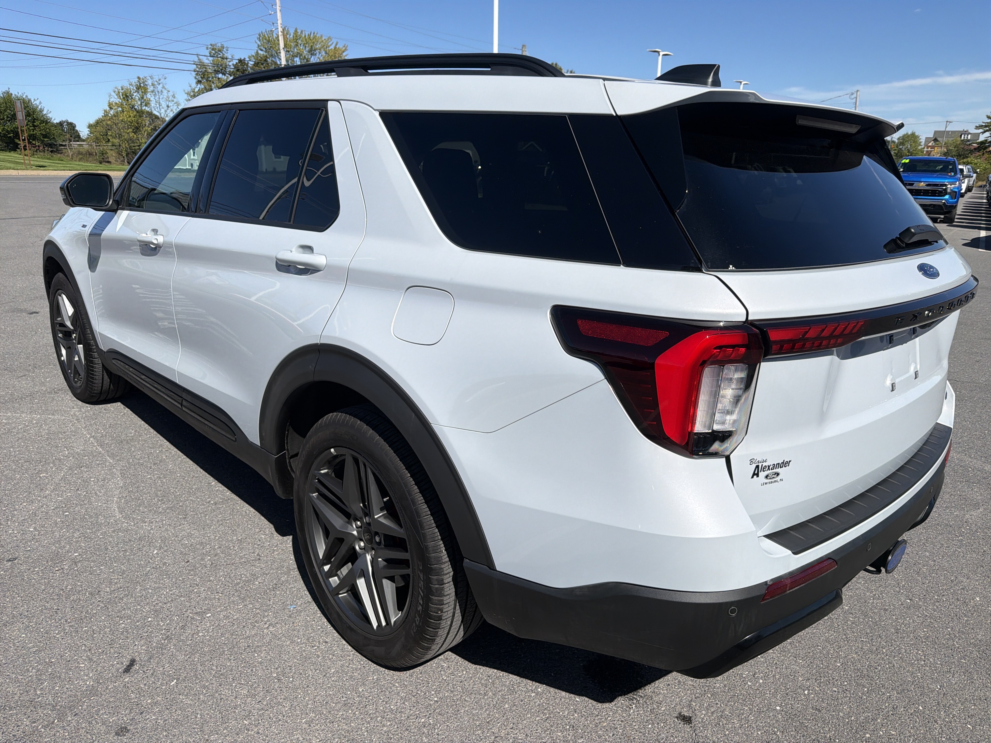 Certified 2026 Ford Explorer ST-Line w/ ST-Line Street Pack AWD/4WD image 6
