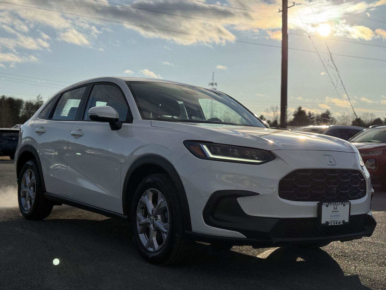 Certified 2023 Honda HR-V LX image 3