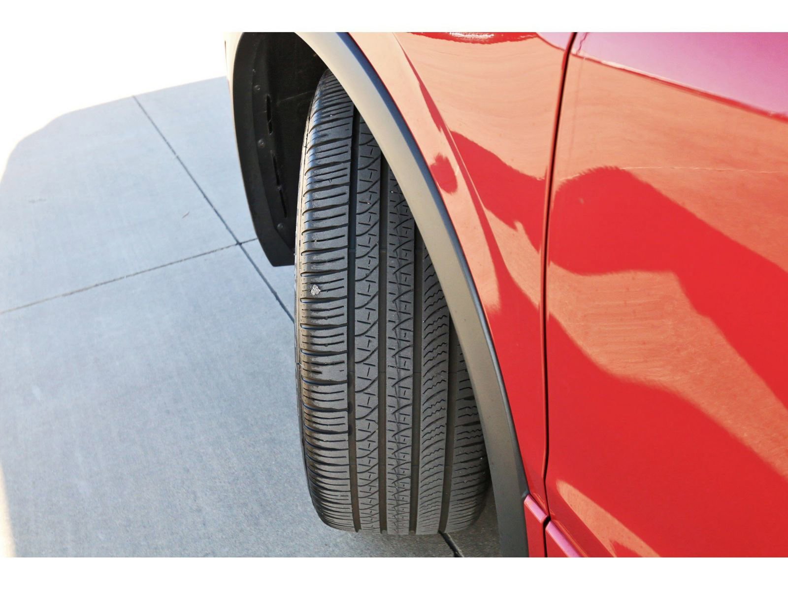 Used 2024 Volkswagen Tiguan SE R-Line w/ MDO Package, Three-Row image 33