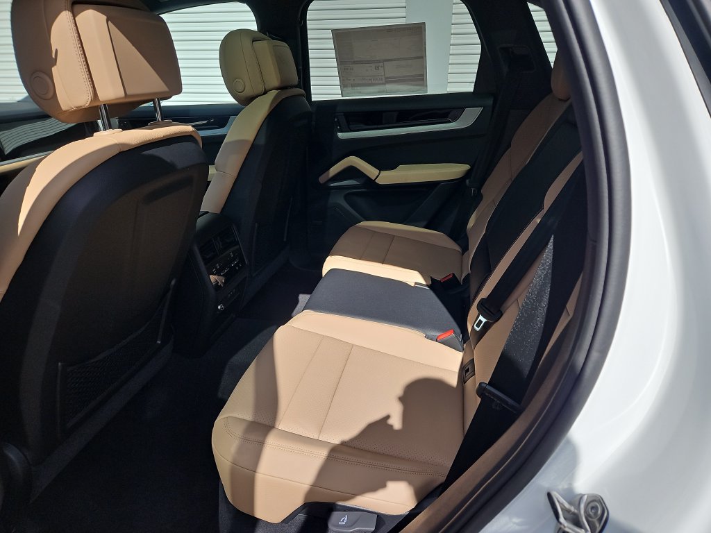New 2026 Porsche Cayenne AWD/4WD image 26