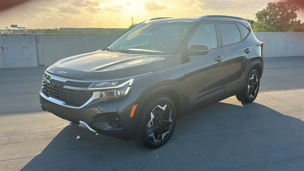 Used 2025 Kia Seltos S FWD image 8