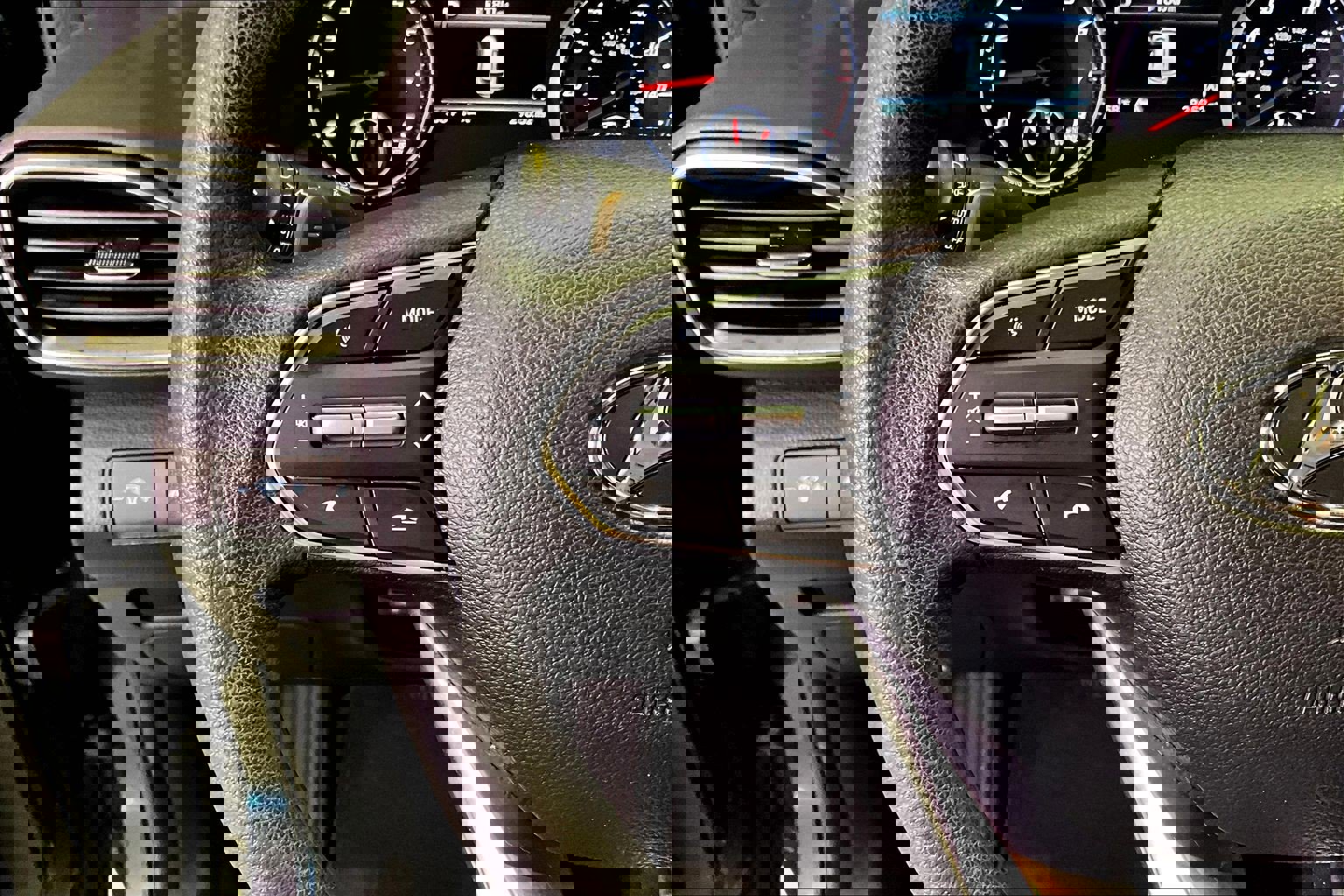 Used 2023 Hyundai Santa Fe SE image 11