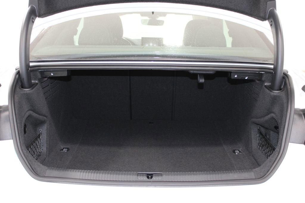 Used 2023 Audi A5 2.0T Premium image 16