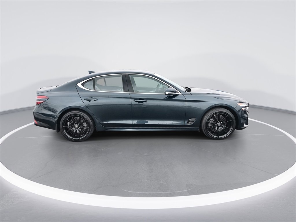 Used 2023 Genesis G70 3.3T image 9