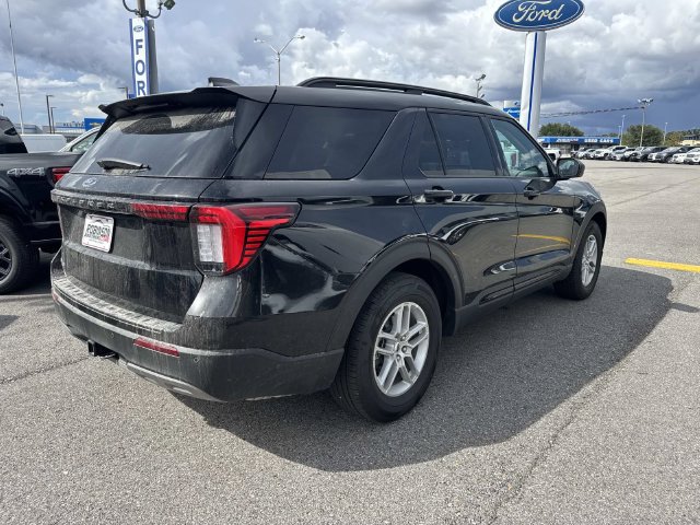 New 2026 Ford Explorer Active w/ Active Comfort Package RWD image 5