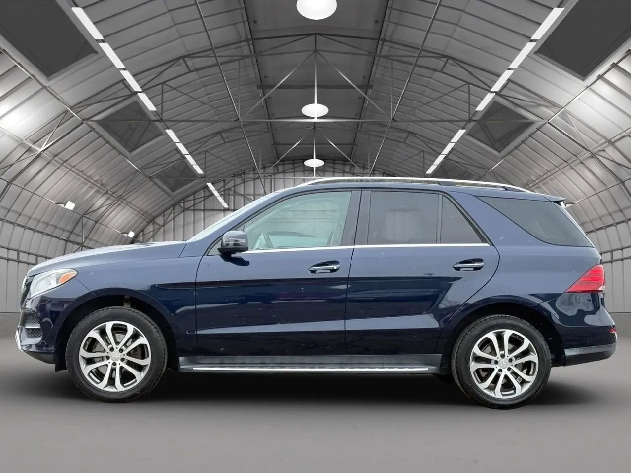 Used 2016 Mercedes-Benz GLE 350 image 4