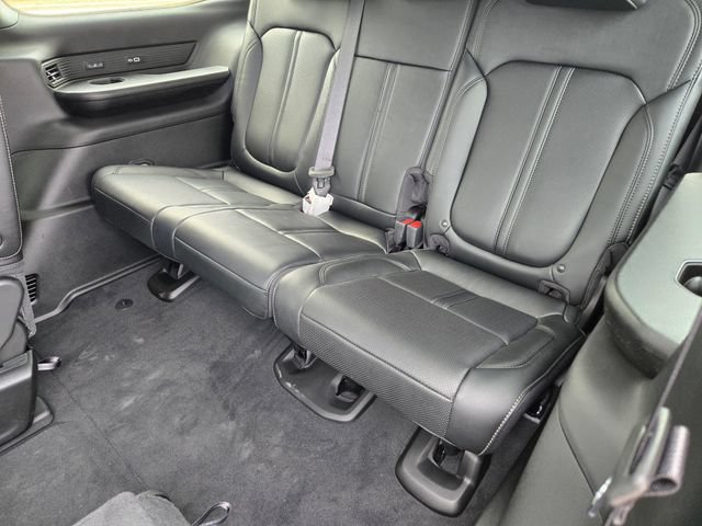 New 2026 Jeep Grand Wagoneer L Limited AWD/4WD image 23