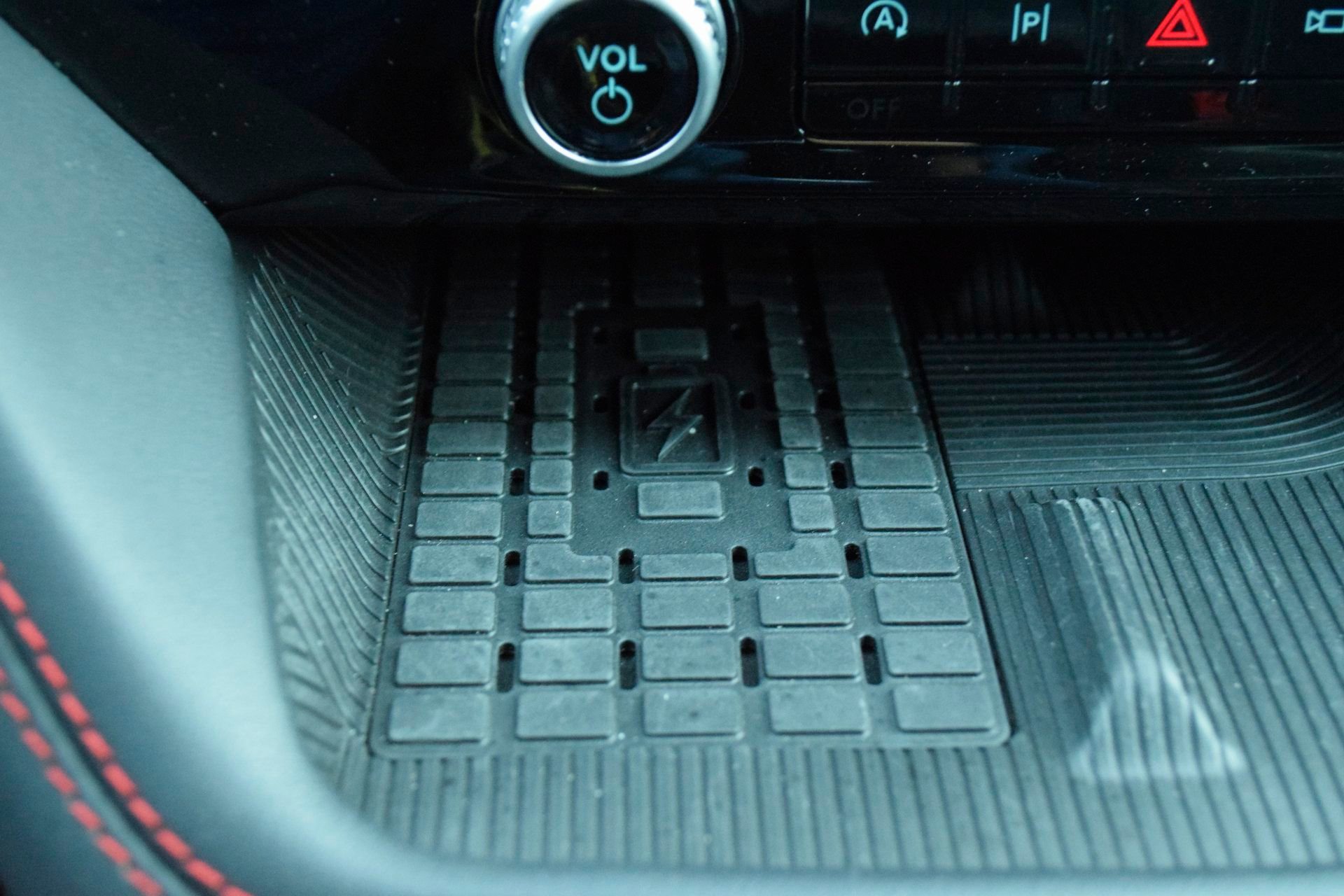 Certified 2025 Ford Explorer ST image 17