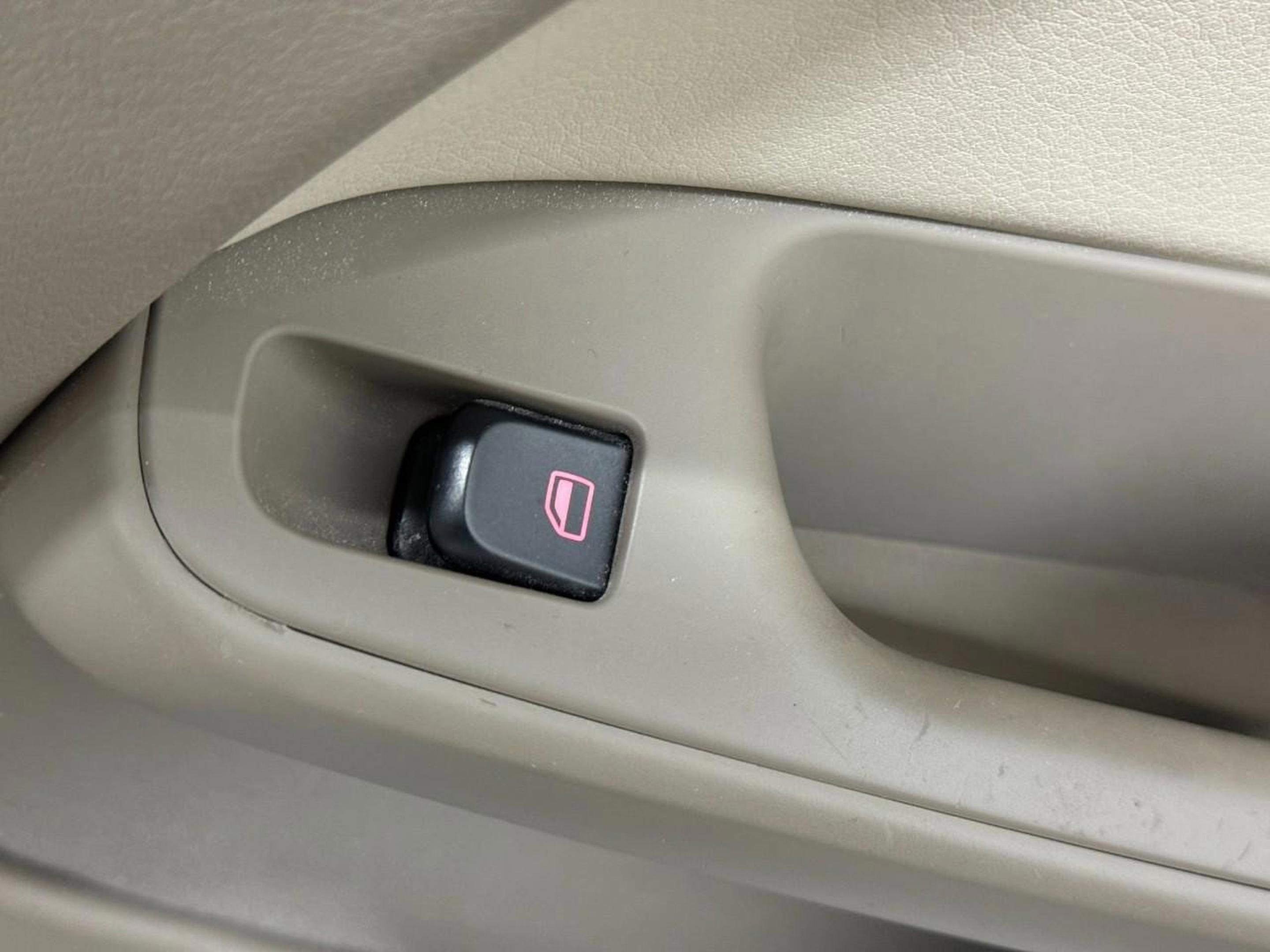 Used 2012 Audi A4 2.0T Premium w/ Convenience Pkg image 22