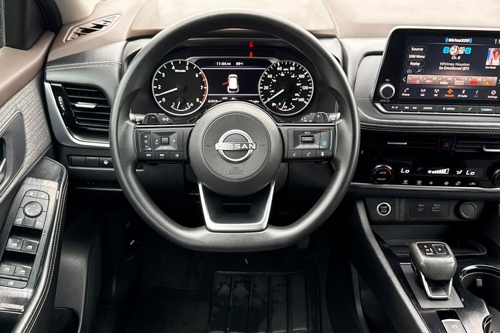 Used 2022 Nissan Rogue SV image 11