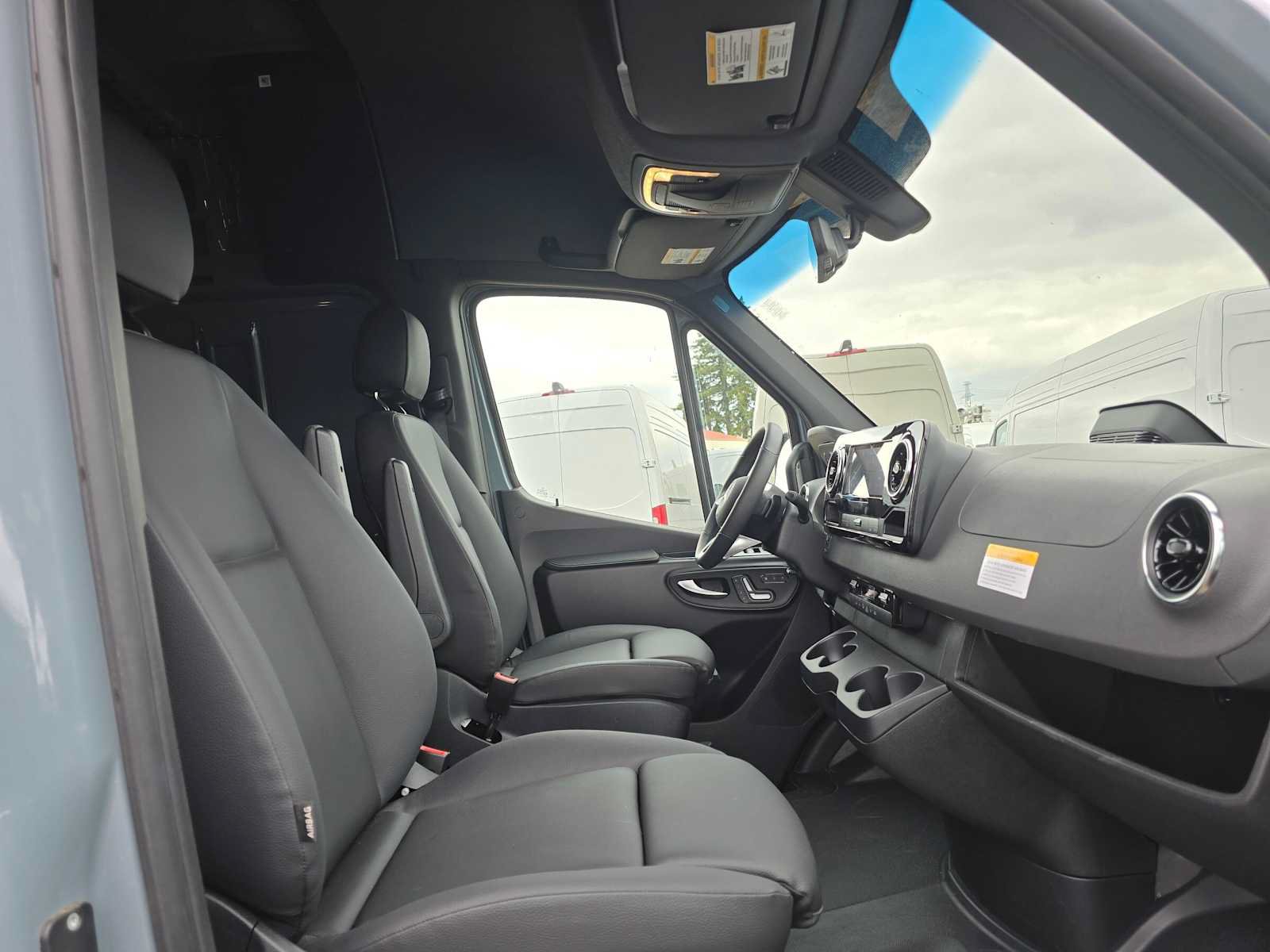 Used 2026 Mercedes-Benz Sprinter 2500 image 11