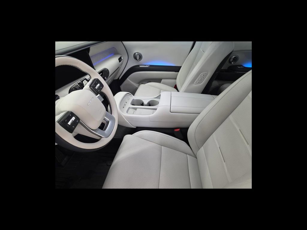 Used 2026 Hyundai Palisade Calligraphy AWD/4WD image 11