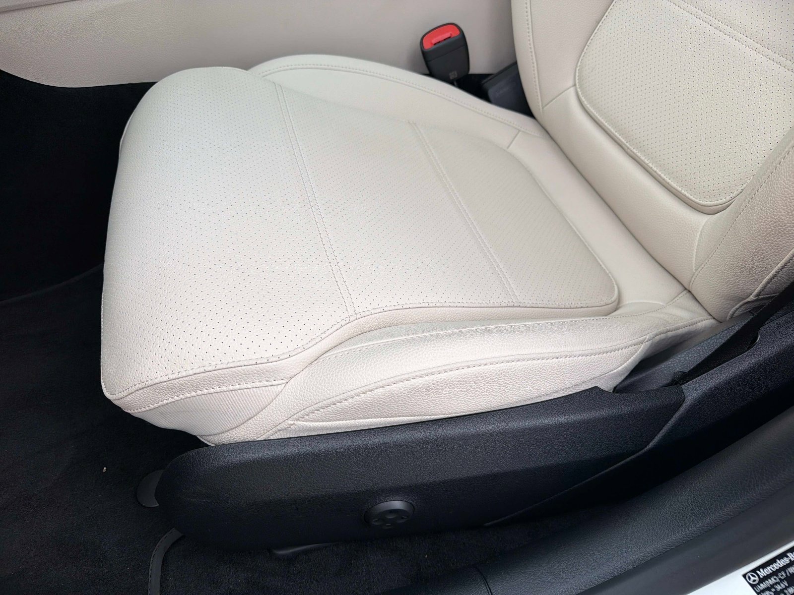 Certified 2026 Mercedes-Benz C 300 Sedan image 18