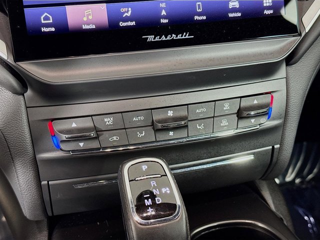 Used 2021 Maserati Ghibli S image 18