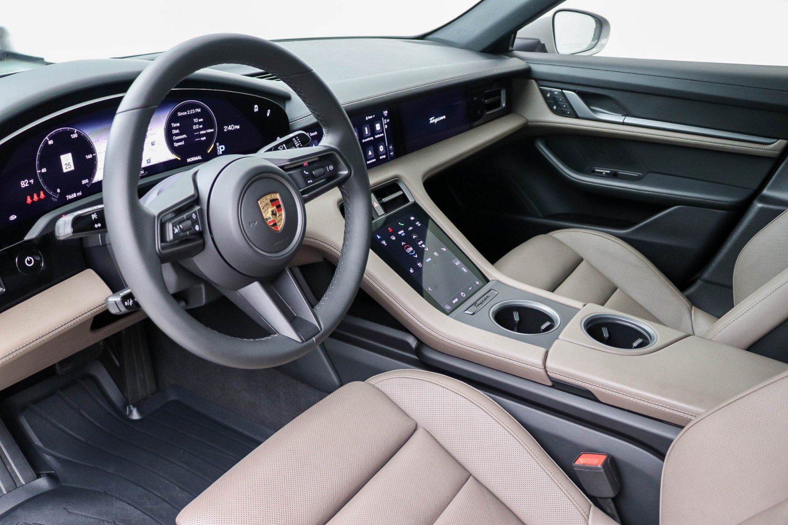 Used 2024 Porsche Taycan RWD image 21