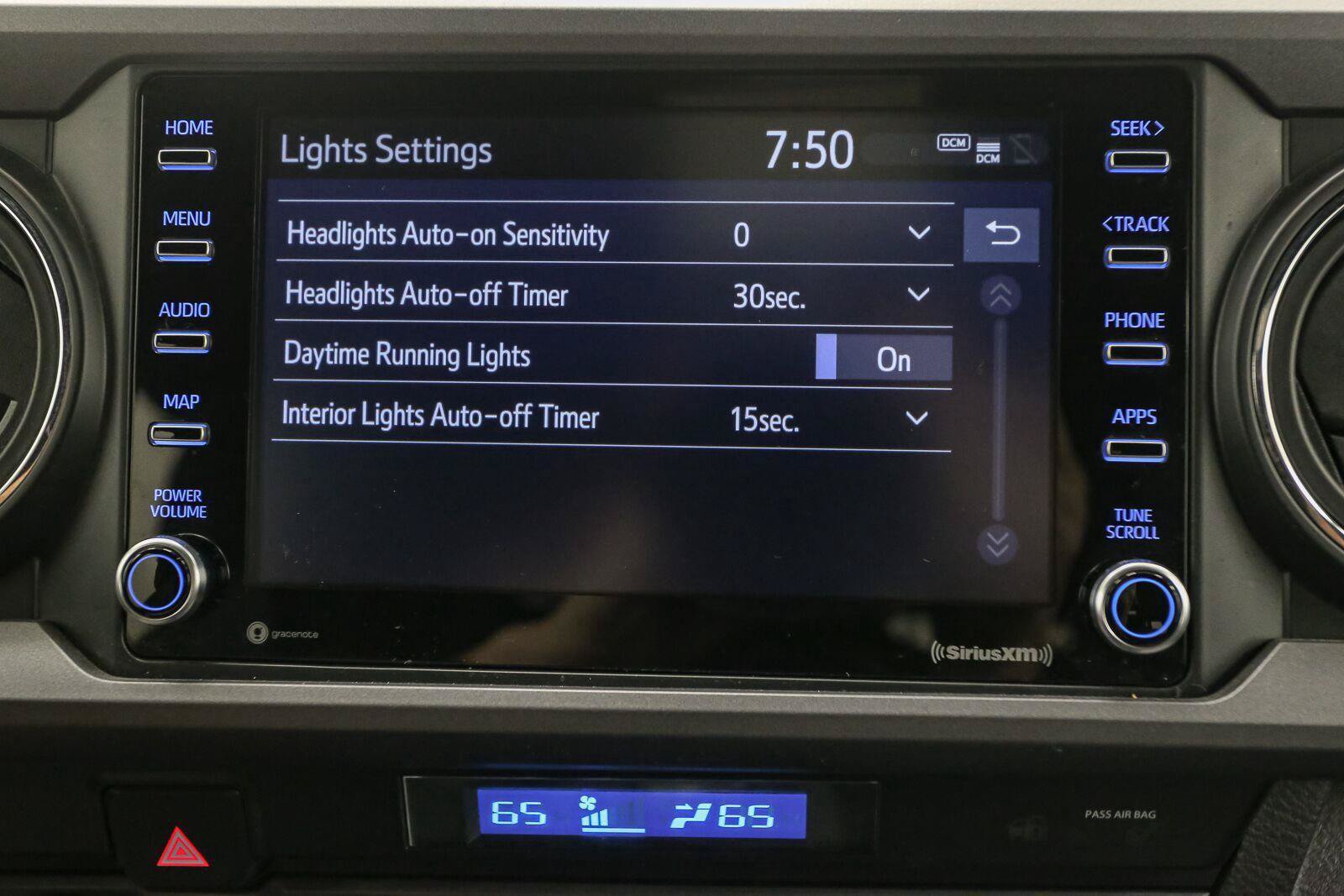 Used 2023 Toyota Tacoma TRD Sport AWD/4WD image 27