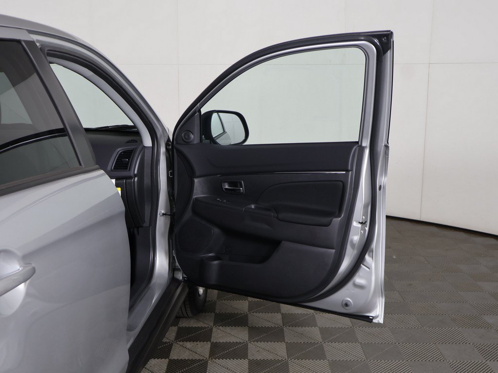 New 2027 Mitsubishi Outlander Sport FWD image 16