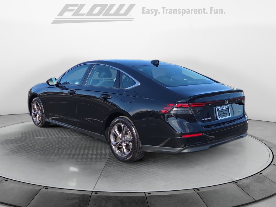 Certified 2023 Honda Accord EX image 5