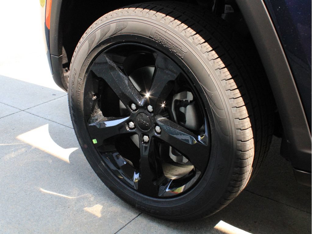 New 2026 Jeep Grand Cherokee L Limited w/ Limited Altitude Package AWD/4WD image 38