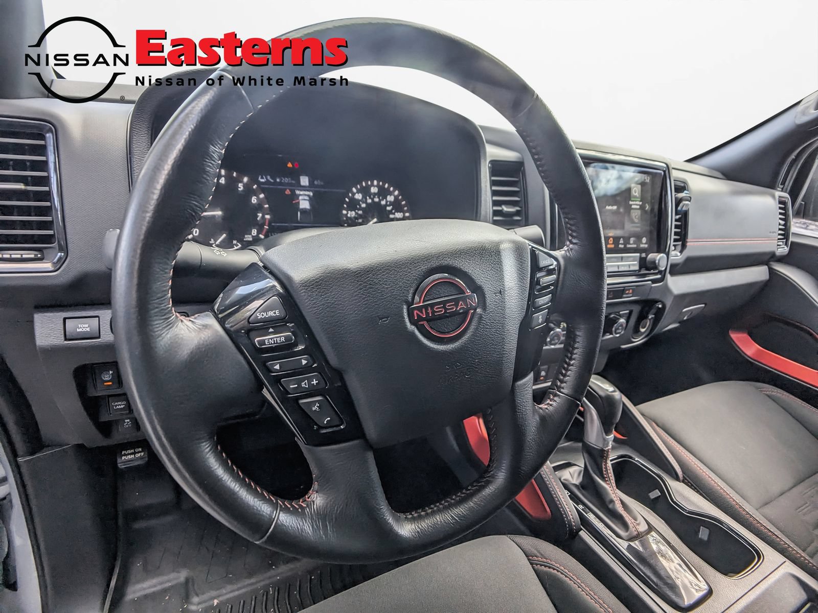 Used 2024 Nissan Frontier PRO-4X w/ Technology Package AWD/4WD image 10