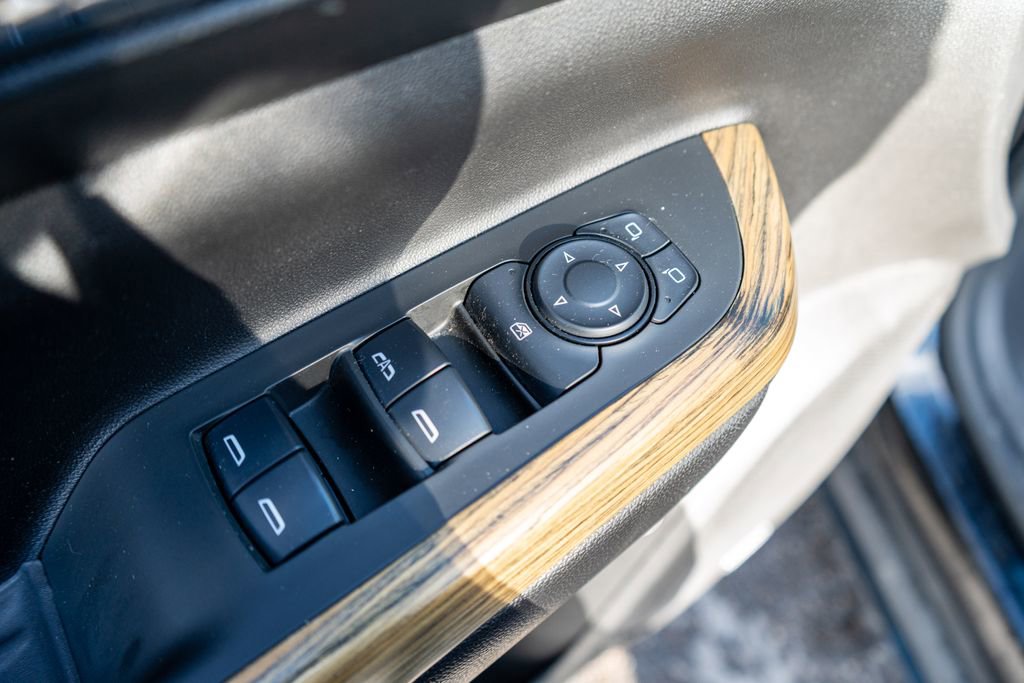 Used 2017 GMC Acadia Denali image 25