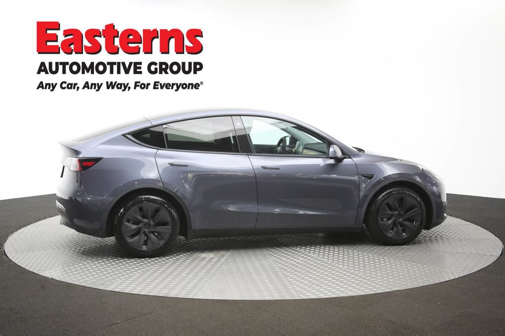 Used 2022 Tesla Model Y Long Range AWD/4WD image 38