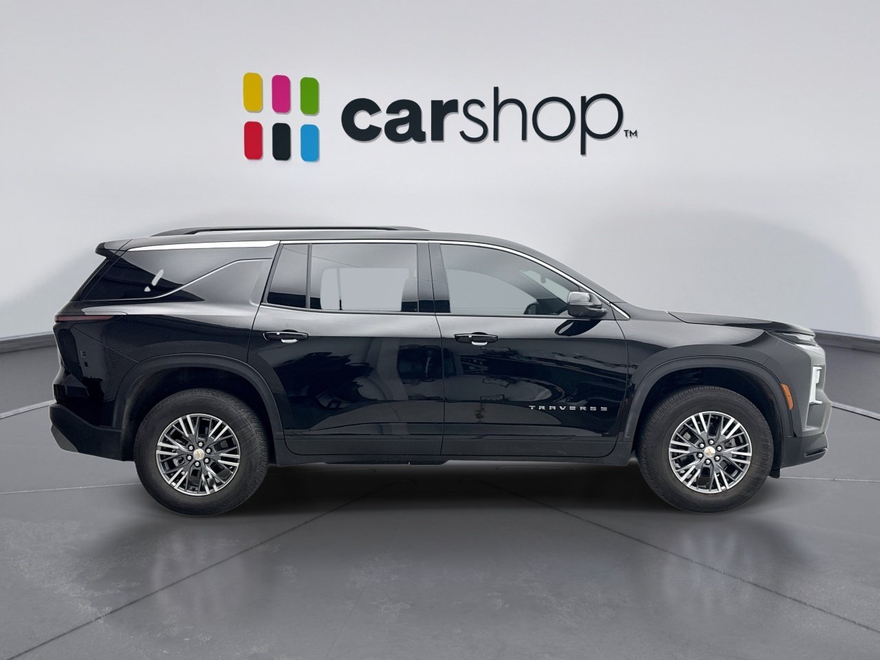 Used 2025 Chevrolet Traverse LT w/ Driver Confidence Package FWD image 6