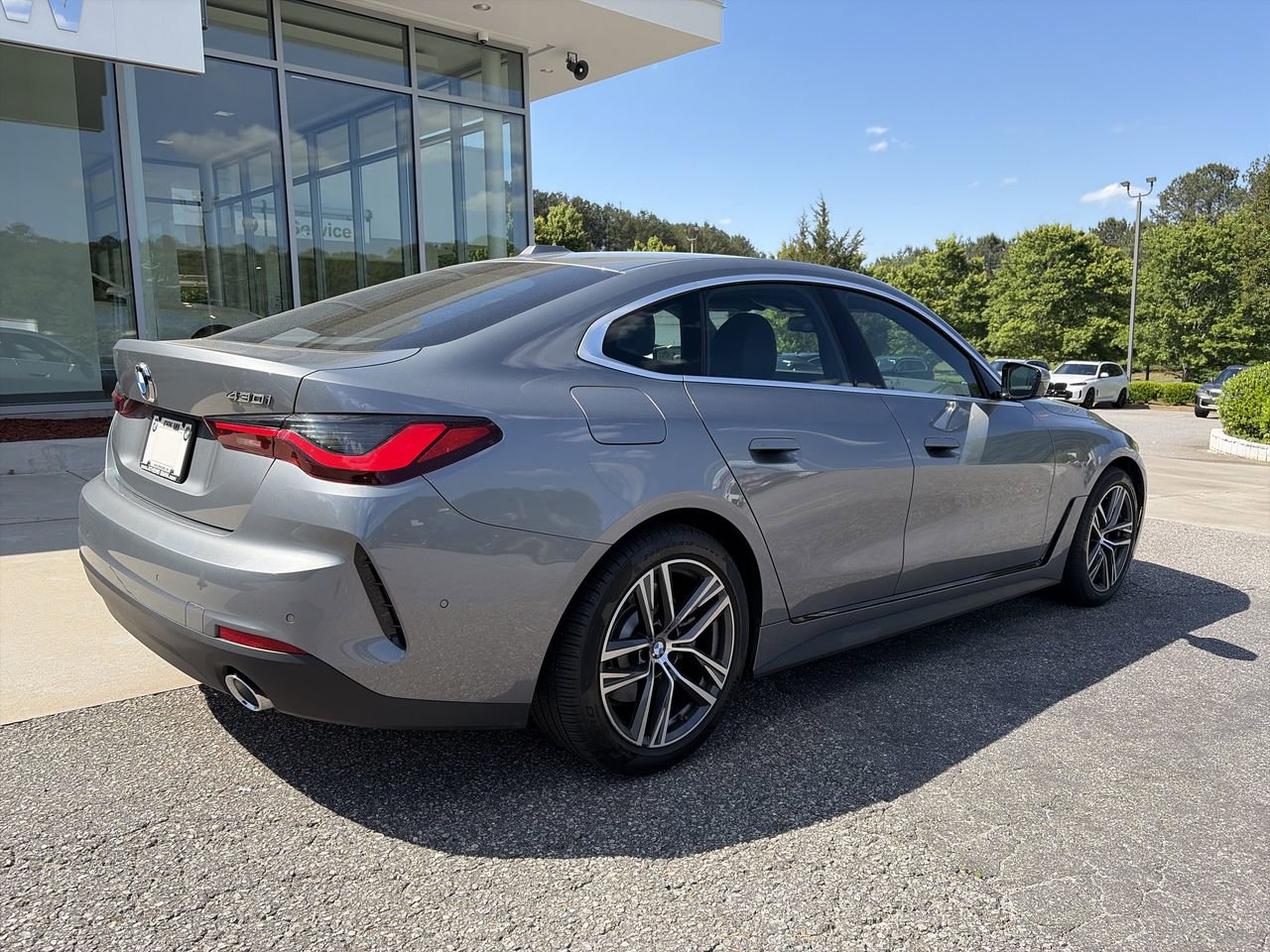 Used 2025 BMW 430i w/ Premium Package RWD image 8