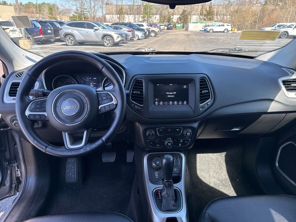 Used 2020 Jeep Compass Latitude w/ Cold Weather Group image 15