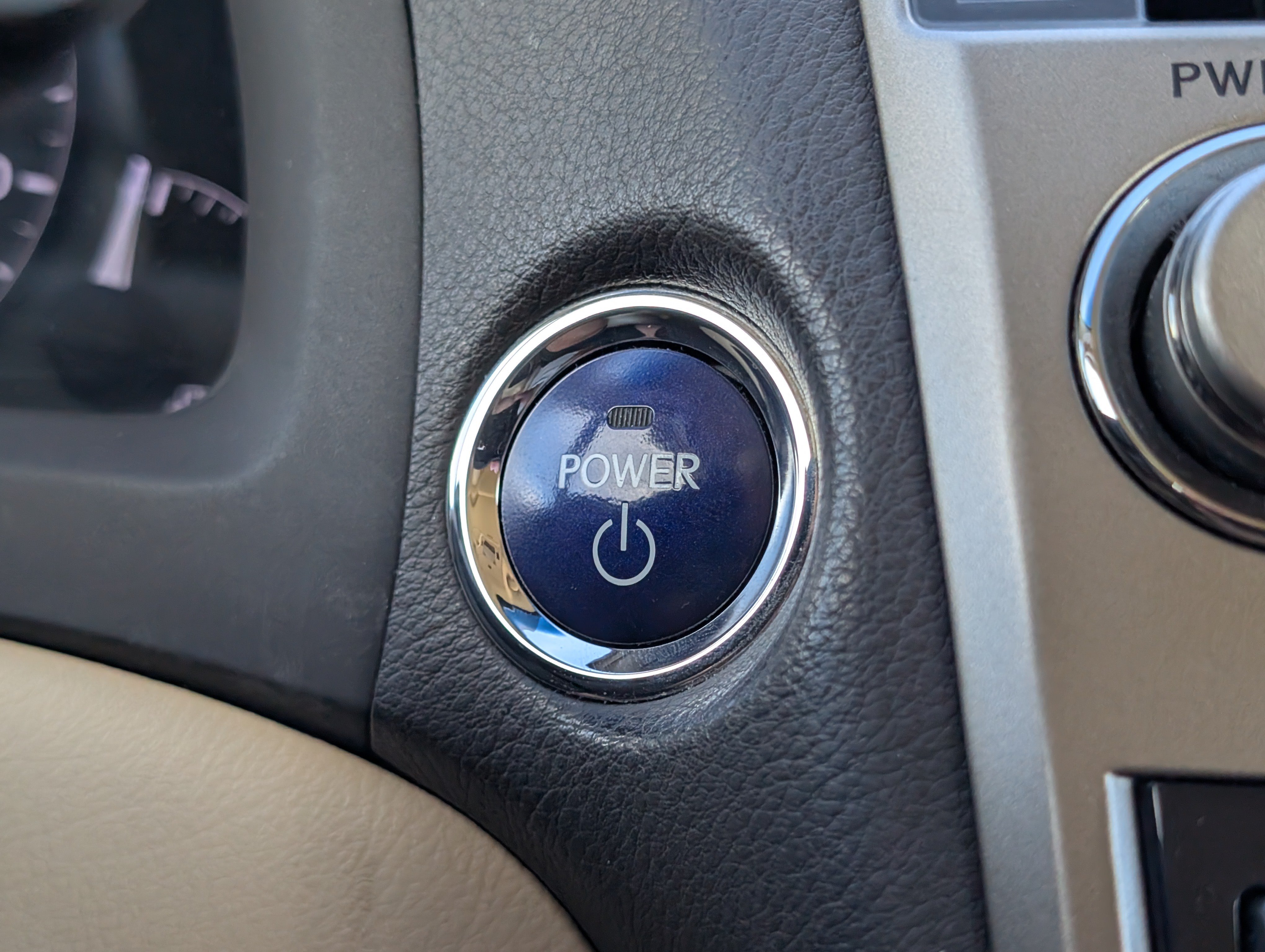 Used 2015 Lexus RX 450h FWD image 18