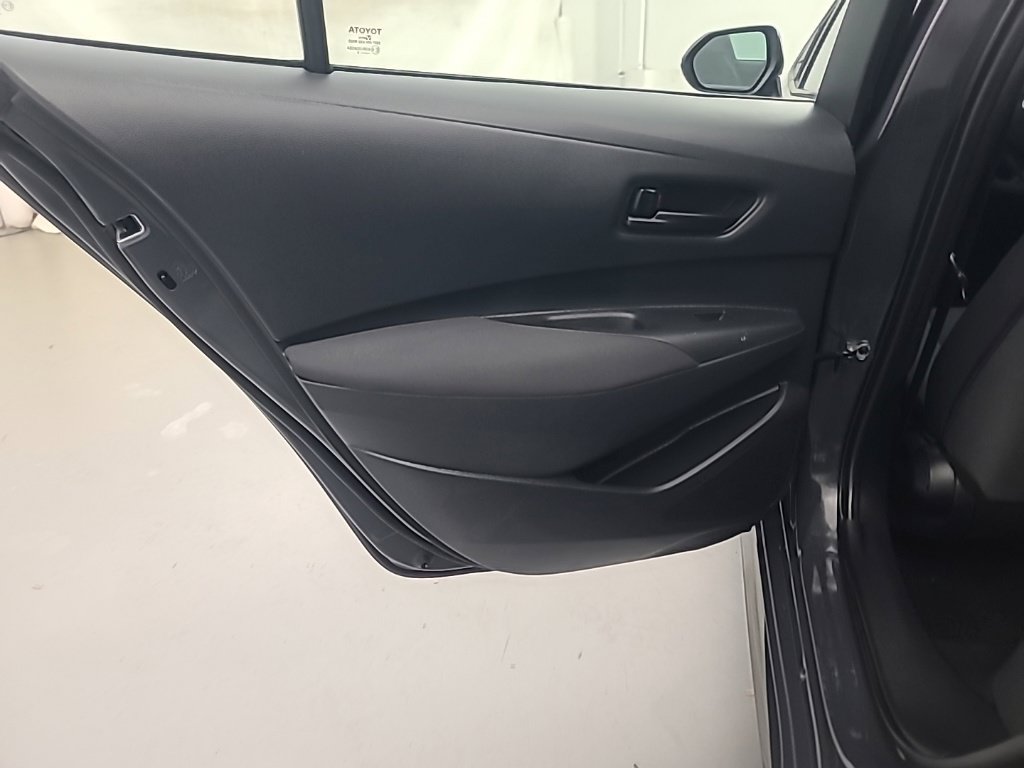 Used 2025 Toyota Corolla LE FWD image 19