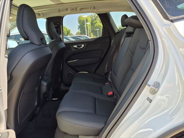 New 2026 Volvo XC60 B5 Plus w/ Climate Package PRO AWD/4WD image 12