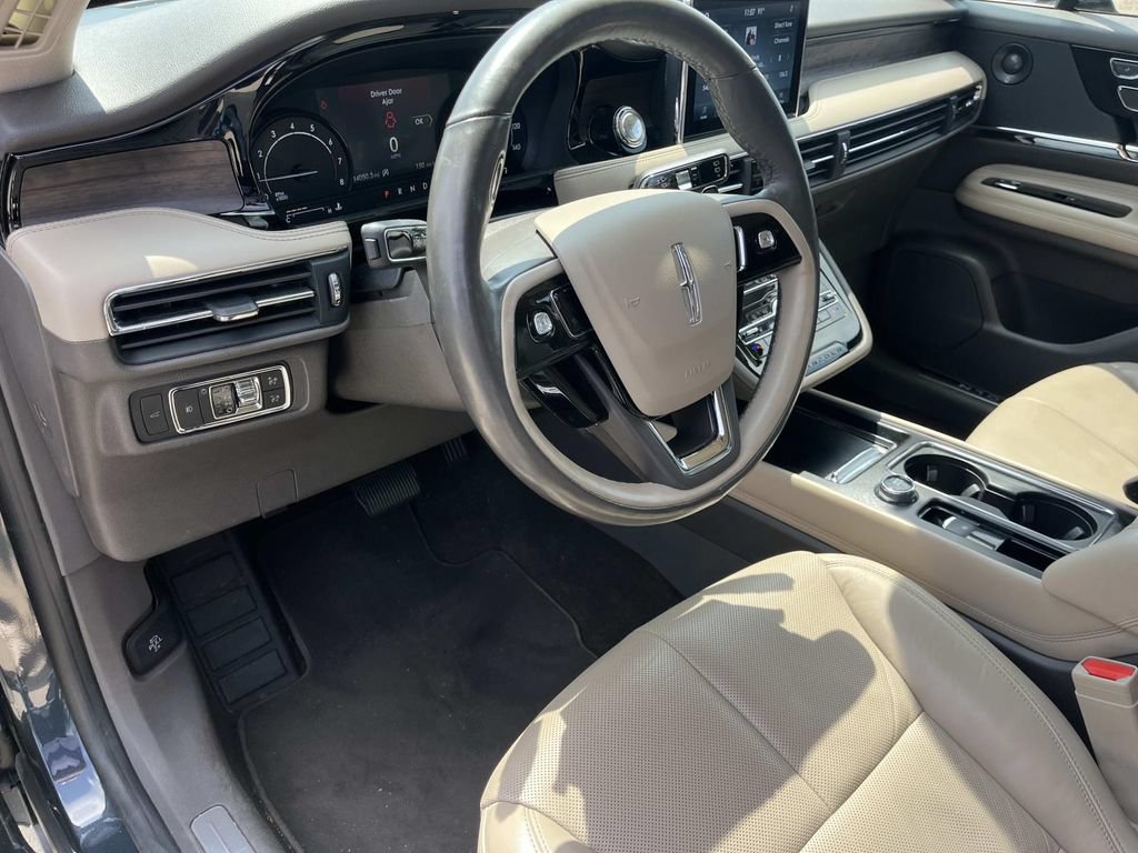 Used 2020 Lincoln Corsair Reserve FWD image 11