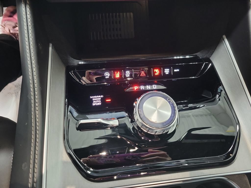 New 2026 Jeep Grand Wagoneer Limited AWD/4WD image 15