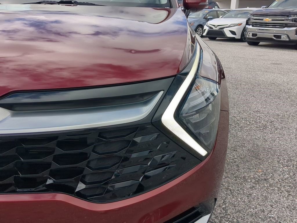 Used 2023 Kia Sportage SX image 10