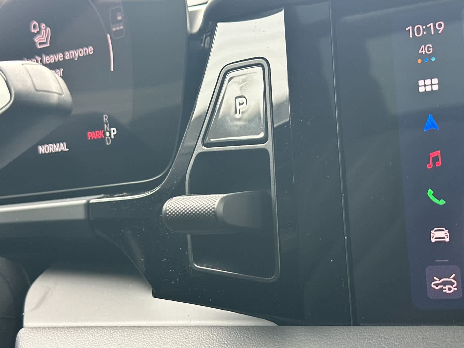 New 2026 Porsche Macan Electric RWD image 24