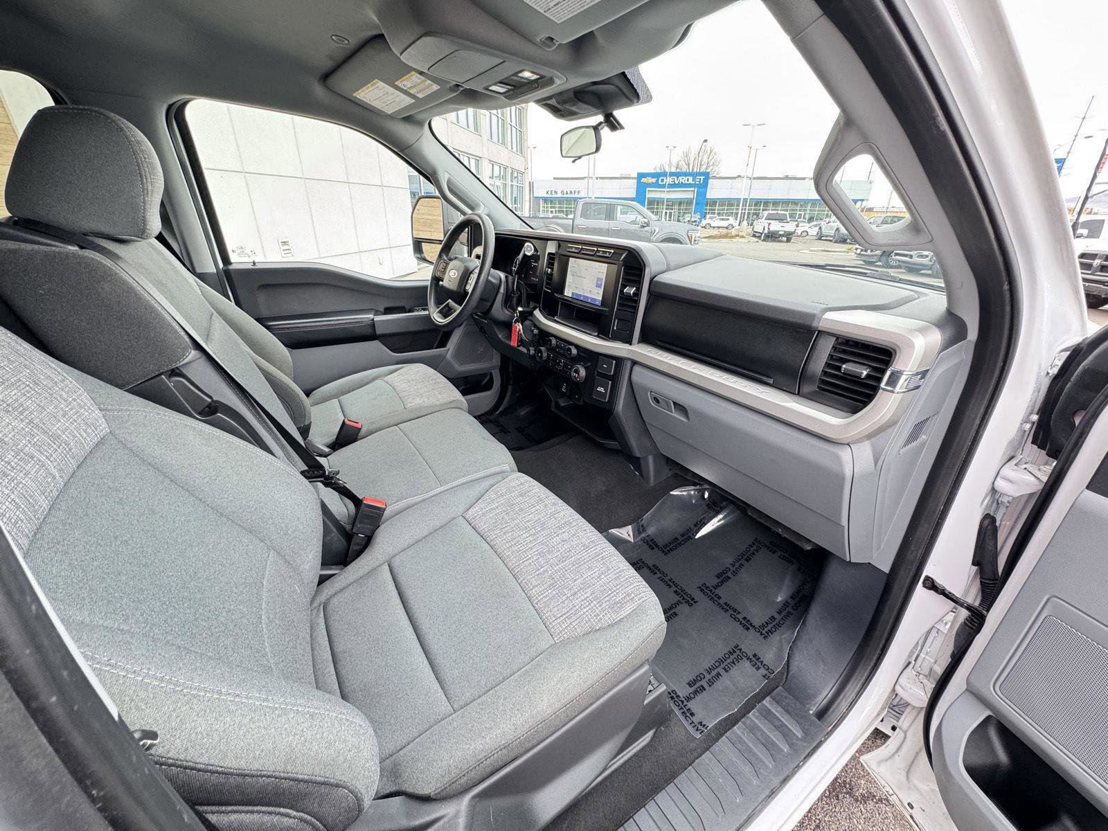 Used 2024 Ford F250 XLT w/ FX4 Off-Road Package image 44